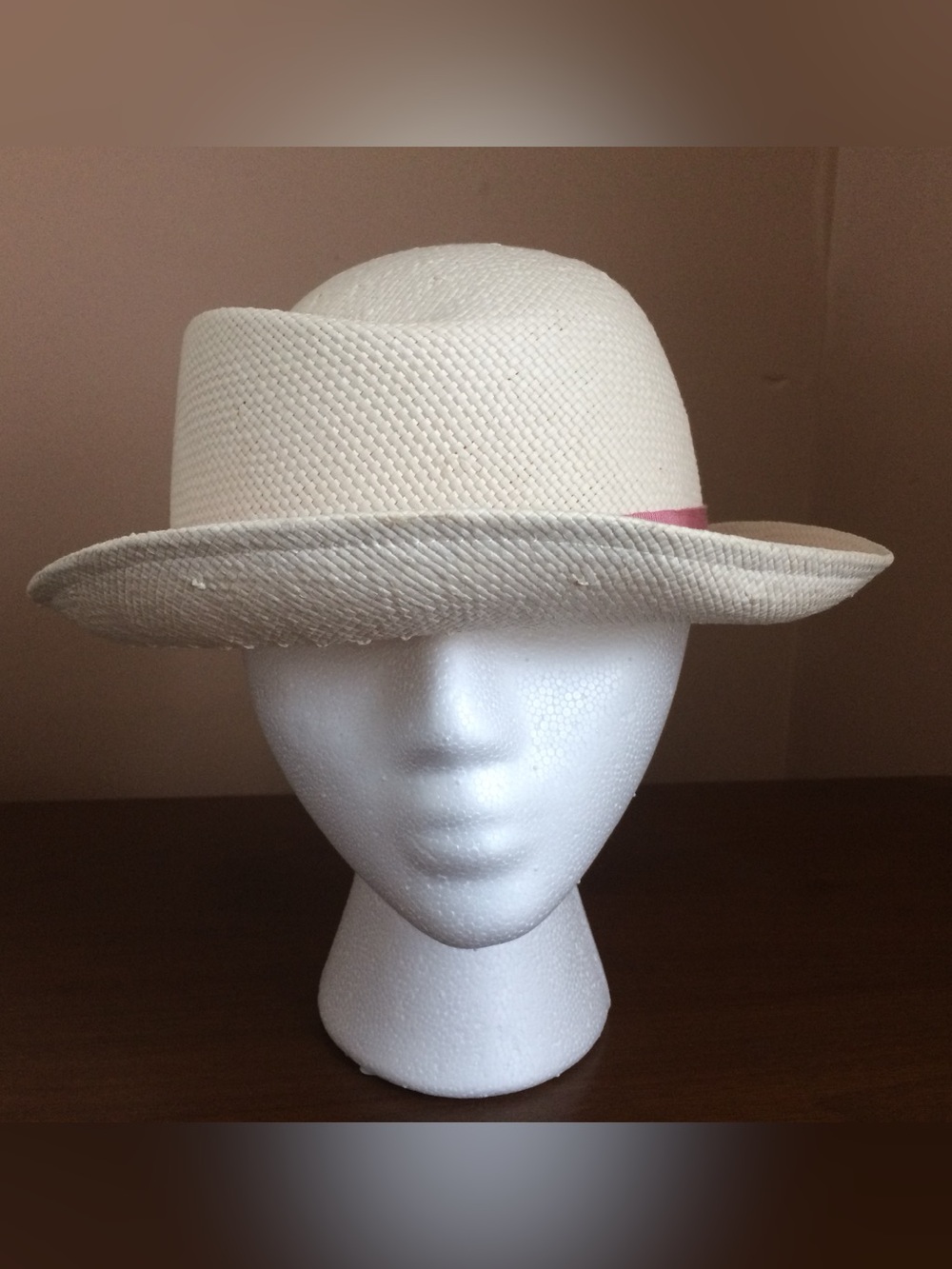 Eaton Cream Straw cloche-style/ Panama Hat with Pink Ribbon trim 21 1/2” - Picture 2 of 9